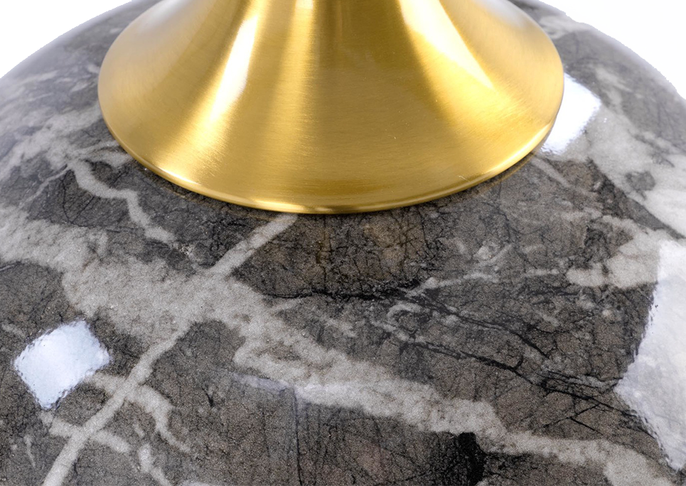 Slim Tapered Gold Neck